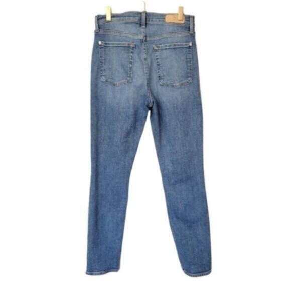 7 for all Mankind | Luxe Vintage The High Waist Ankle Skinny Light Wash Jeans - Picture 2 of 10